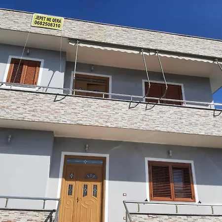 Vakantiehuis Pushimi Manez